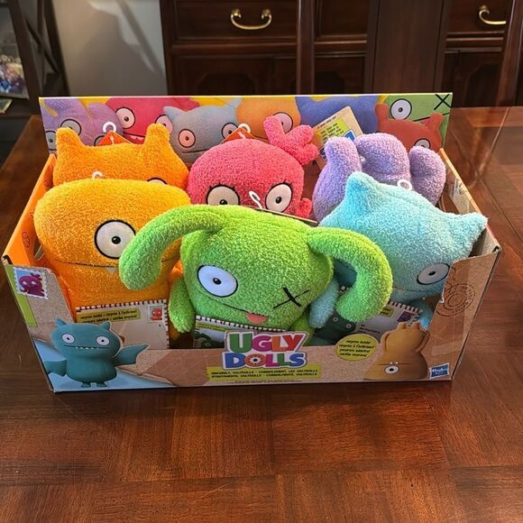 Ugly Dolls New Yours Truly Moxy 9"in Plush Surprise Inside Sticker. NWT. - Picture 4 of 5